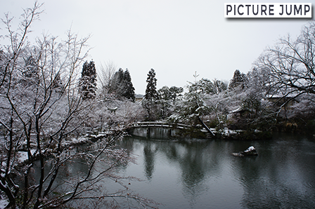 南禅寺 放生池の雪化粧